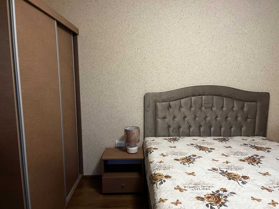 Дава се под наем Двустаен апартамент в Бургас, Лазур - 50 кв.м за 459 € - Снимка #1