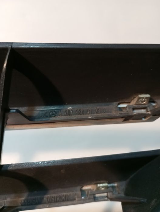 Оригинална фейслифт решетка за CLK W209