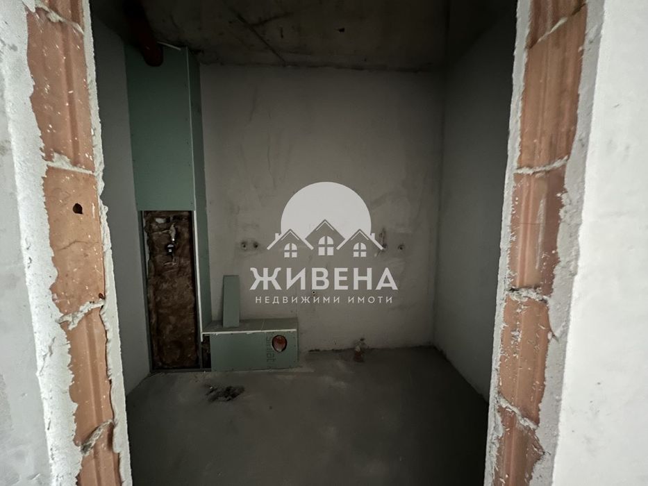 Продава се Двустаен апартамент в Варна, Операта - 77 кв.м за 2403 €/кв.м - Снимка #9