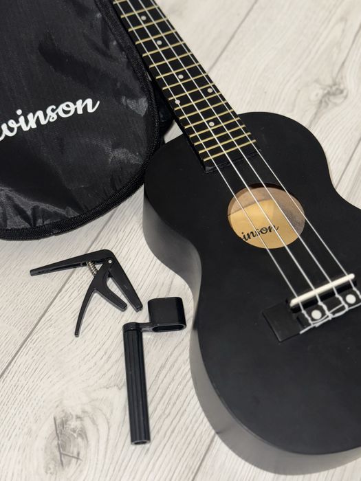 Продам Укулеле Astana