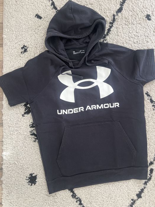 Under armour суитшърт