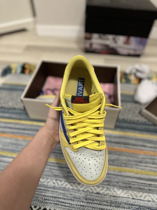Air Jordan 1 Travis Scott Canary