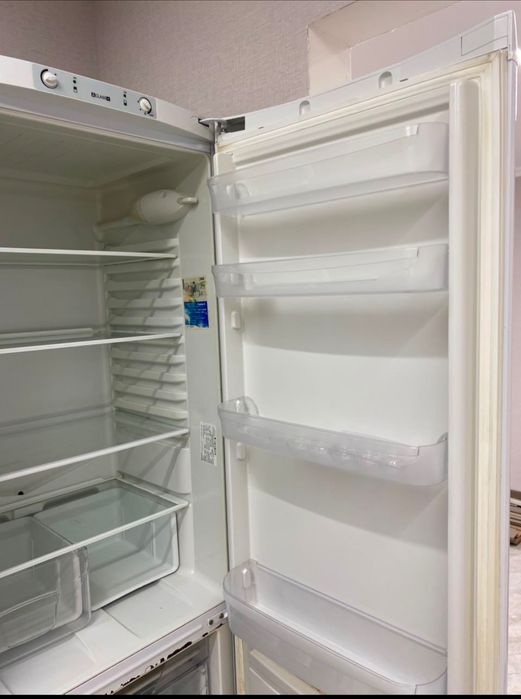 Продам холодильник