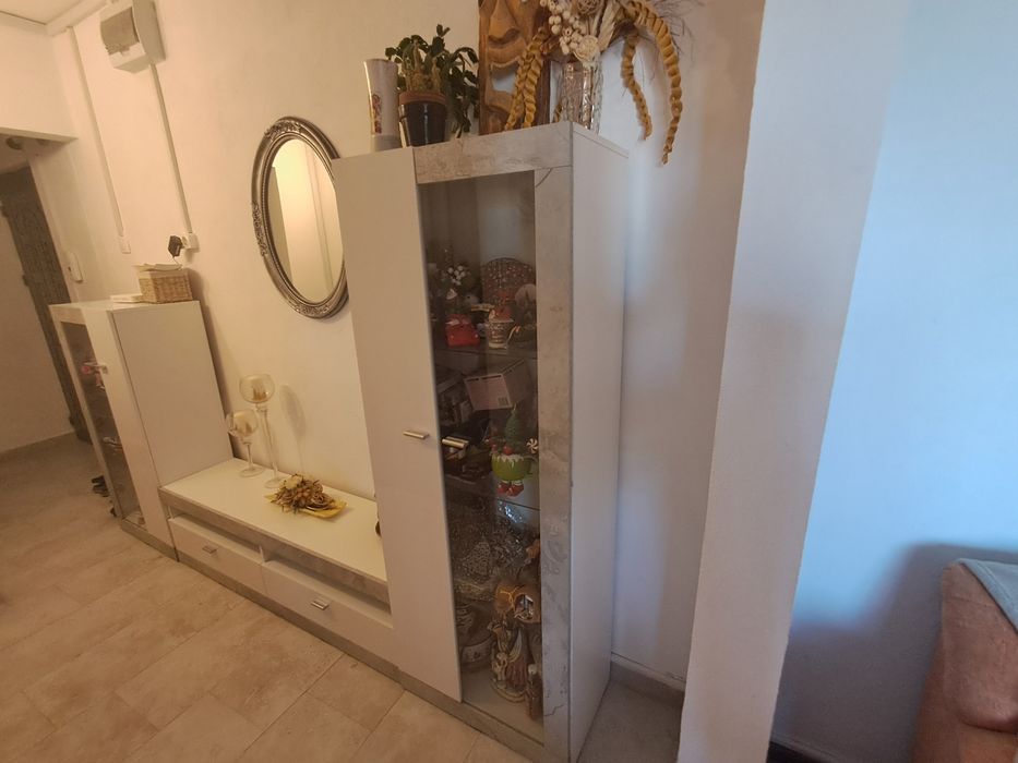 Vand mobila hol (sufragerie)