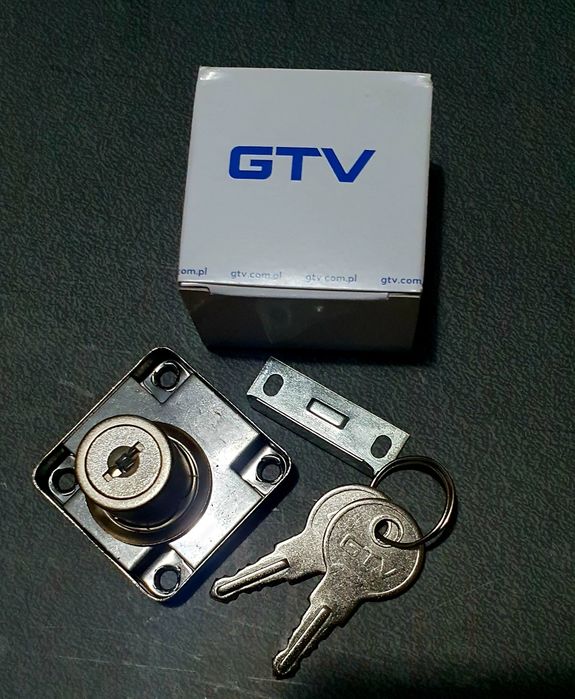 Замок врезной для мебели квадратный с двумя ключами GTV польша