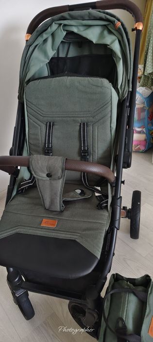 Продам детскую коляску