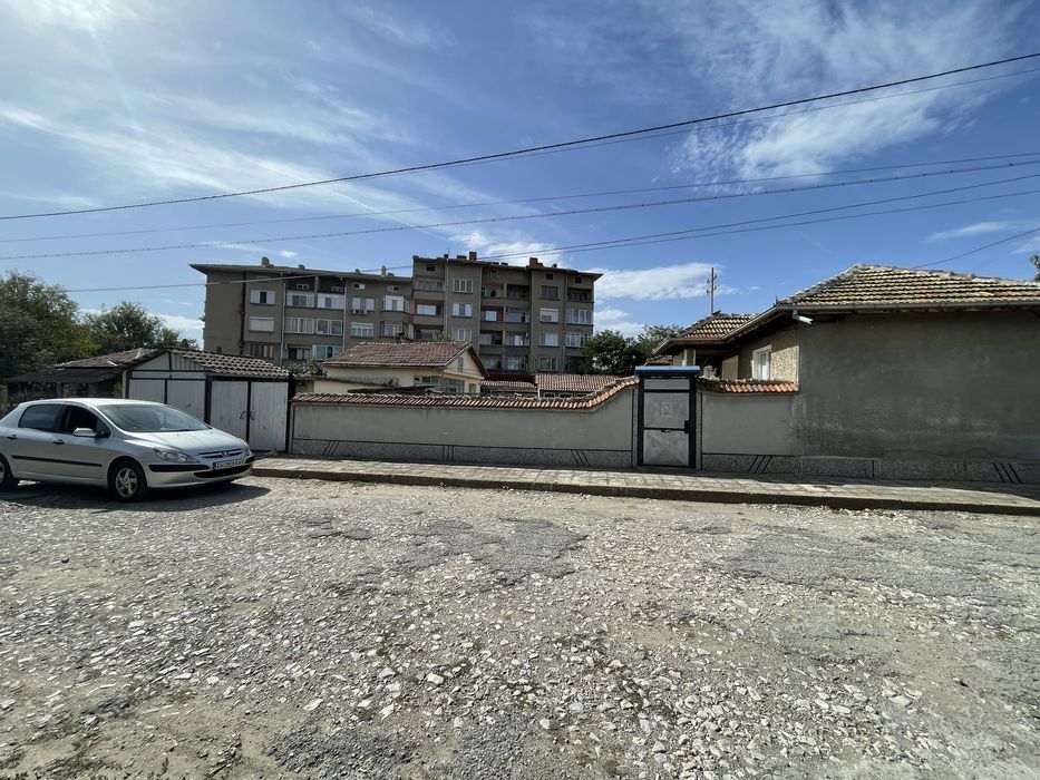 Продава се Къща в Полски Тръмбеш - 240 кв.м за 298 €/кв.м - Снимка #1