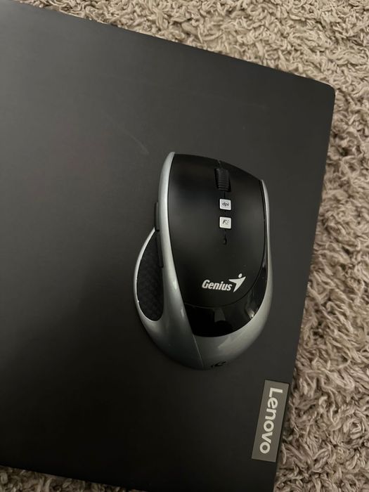 Ноутбук Lenovo продаю