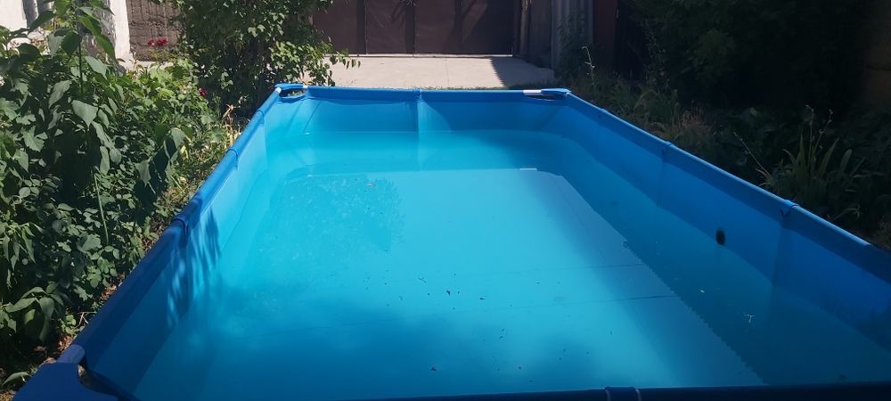 Каркасный-надувной бассейн