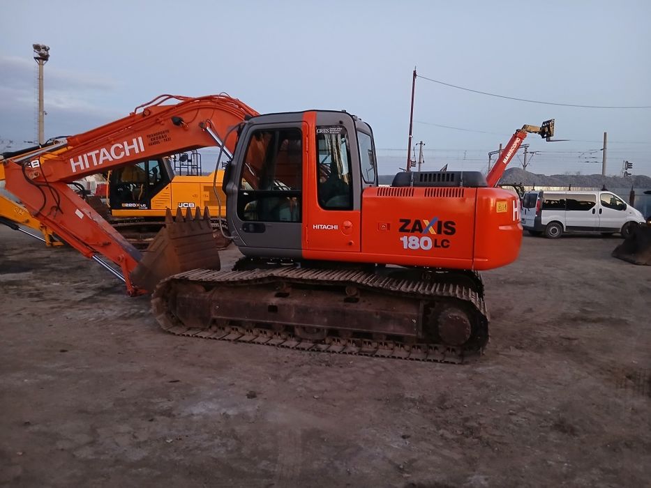 Vand excavator Hitachi 180 LC