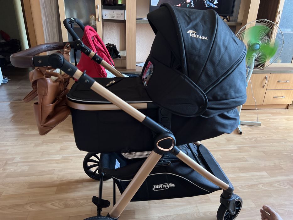 Продам детскую новую коляску!