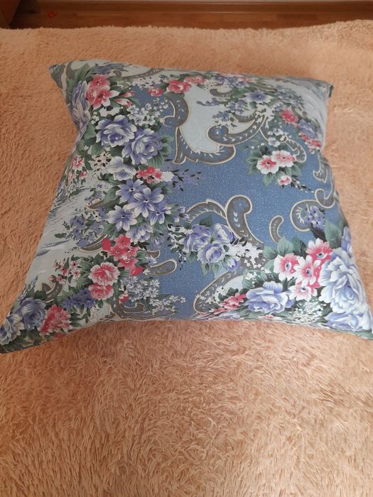 Продам новую подушку-пух, перо.