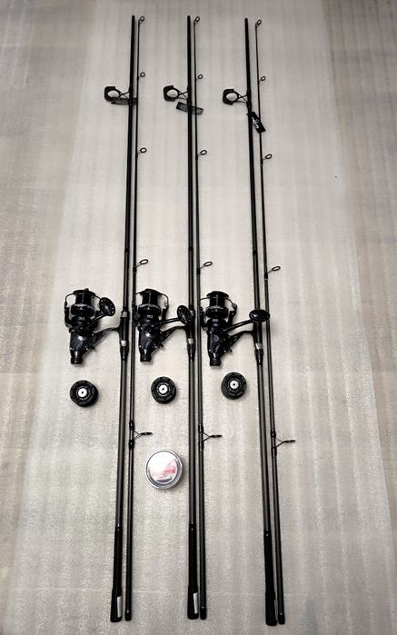 SET 3 Lansete FL LEGEND CARP 3.60 m 3.75 Lbs 2 seg + 3 Mulinete