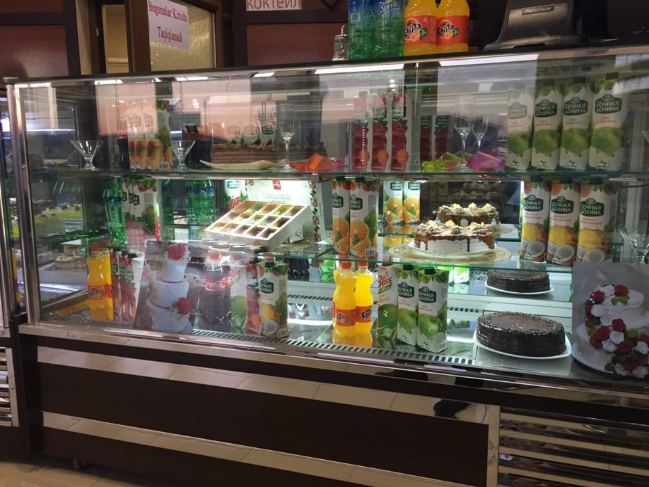 Vetrina. Xaladilnik. Turkiya