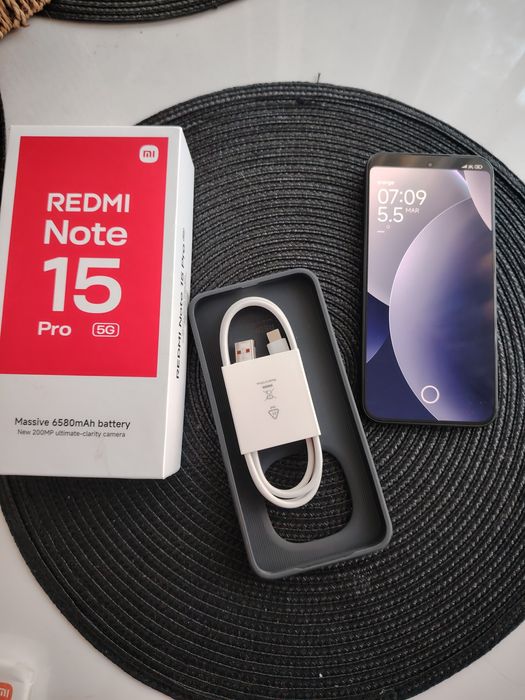 Vând telefon Xiaomi Red Me Note 15 PRO, 5 G