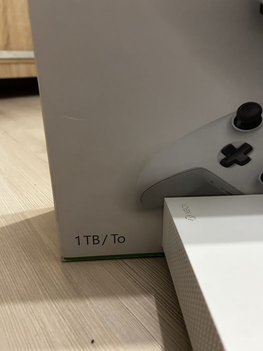 Vand xbox one nou nout 1 TB !!!