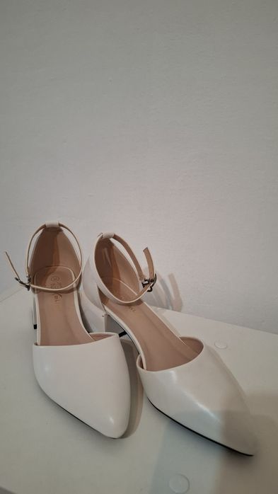 Продаются туфли срочно