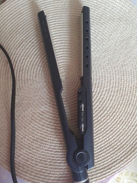 Placa ingusta de indreptat parul Babyliss, C92 a