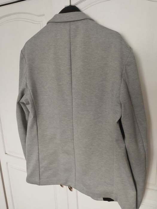 Продавам почти ново сако ZARA