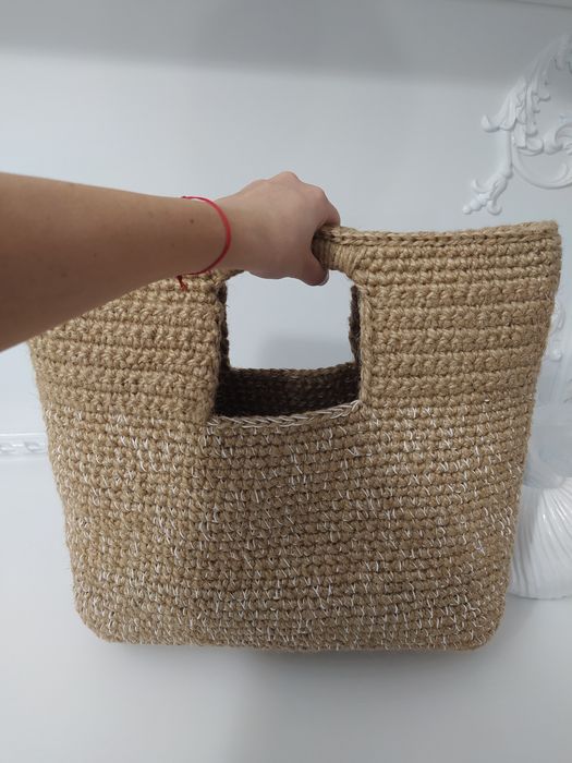 Ръчно плетена чанта от юта