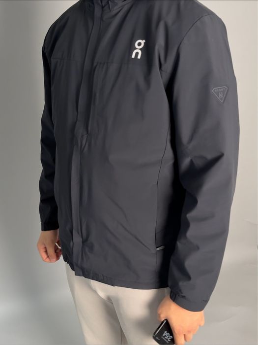 Куртка On по скидке!