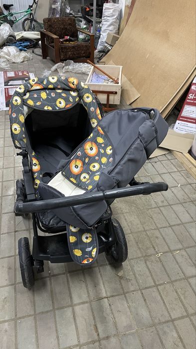 Продам коляску пилот
