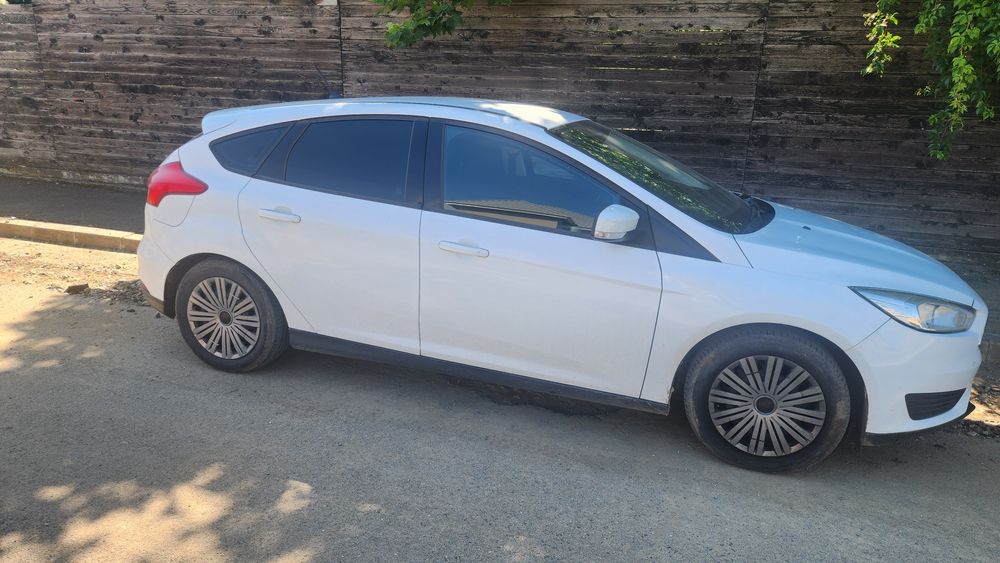 Vand Ford Focus 2017 benzina cu gaz