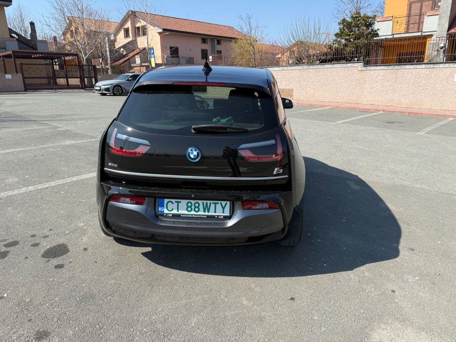 Proprietar vand BMW i3