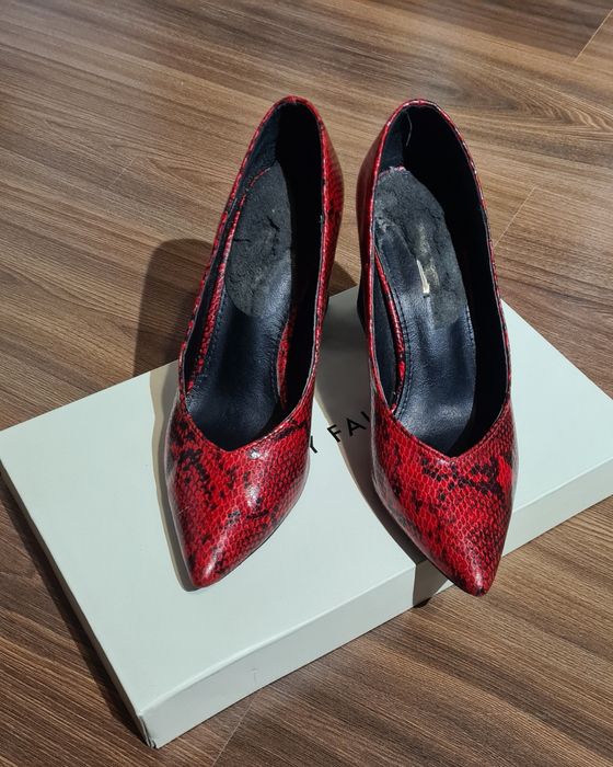 Pantofi roșii femei cu toc gros nr 36 Buonarotti