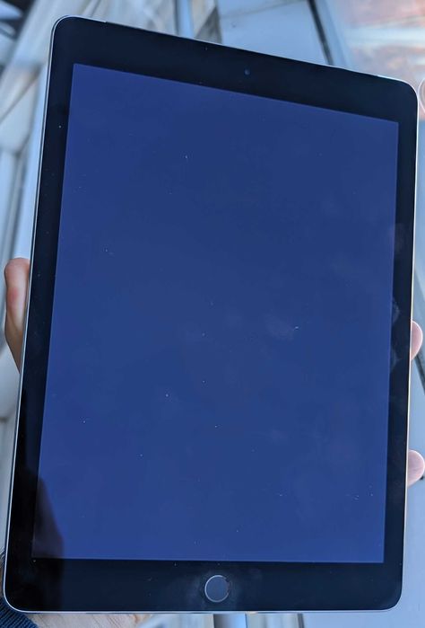 iPad Air 2 - 16GB, (WiFi + SIM)