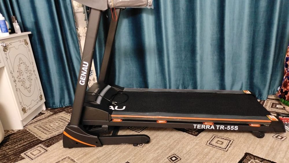 Продам беговую дорожку