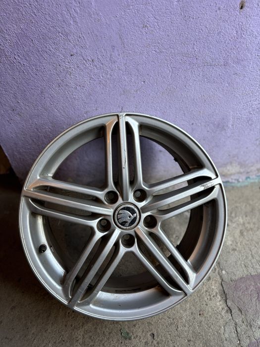 Jante R17 5x112 Skoda VW Golf Passat Seat Octavia - Import Italia