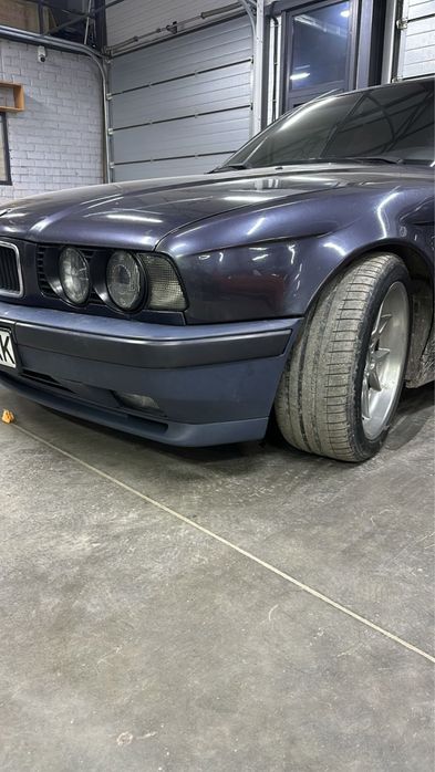 Передний бампер на bmw e34