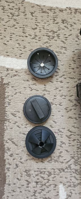 Измельчитель бытовой продам