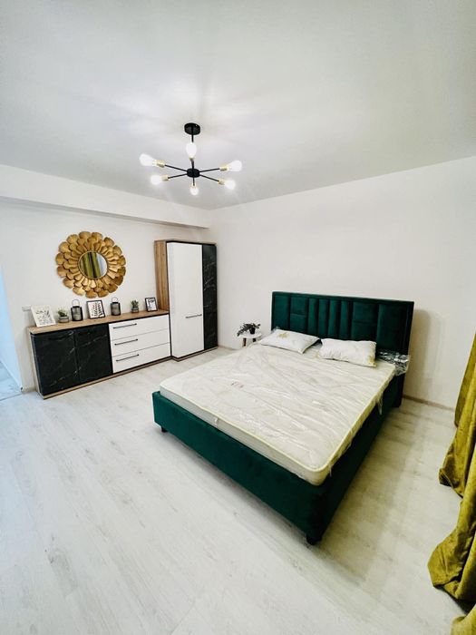 Vând garsoniera de lux zona centrala