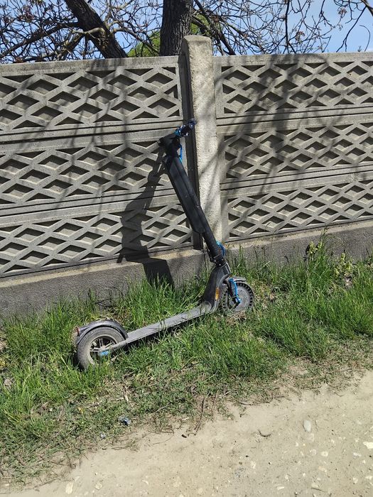 Vand trotineta electrica