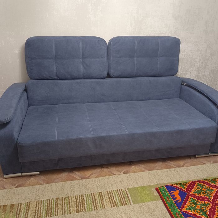 Продам диван в хорошем состоянии