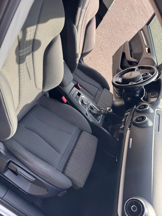 Audi A3 Sportback 1.4 TFSI G-Tron | Фабричен метан | S-Line |