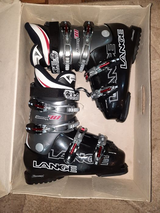 Продам горнолыжные ботинки.