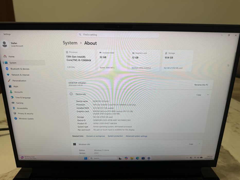 Dell Alienware M18 RI 480Hz FHD+ 2.2 GHz i9-13900HX 32GB 1TB SSD RTX 4080