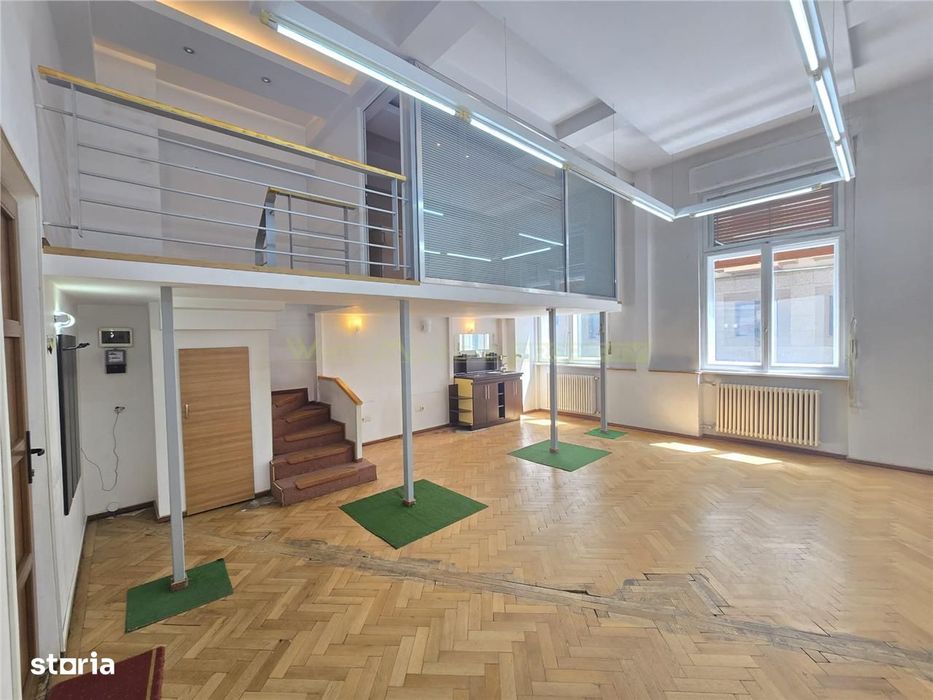 Birou boutique pe doua niveluri cu loft din sticla - Sala Palatului