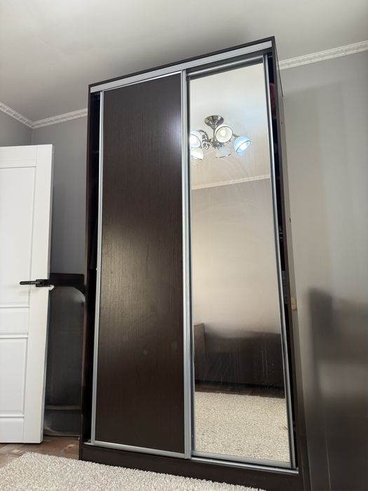 Срочно продам шкаф