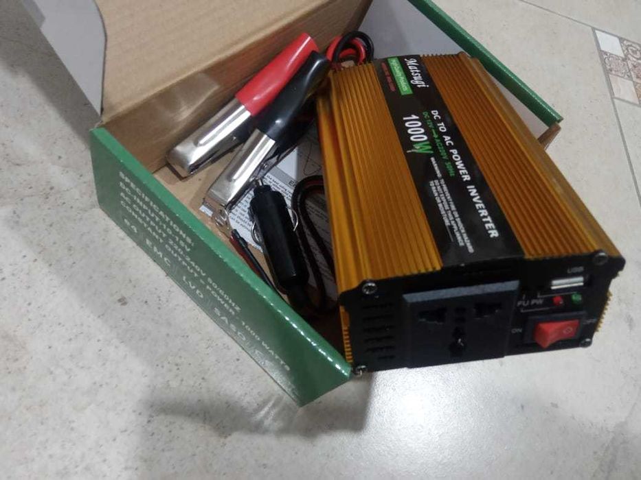 инвертор преобразователь напряжения инвертор 12/220 +USB инвертор 1000