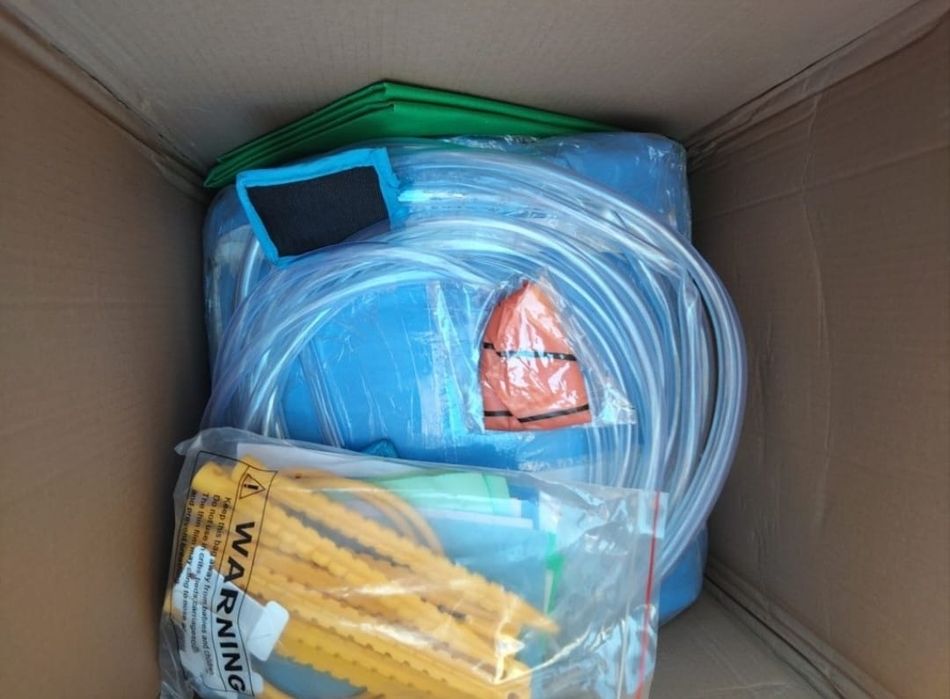 LALAHO castel gontabil cu tobogan pompa inclusa noi nefolosit