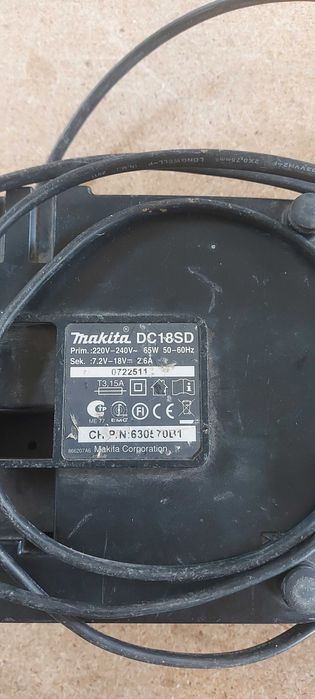 Ударен винтоверт Макита и зарядно