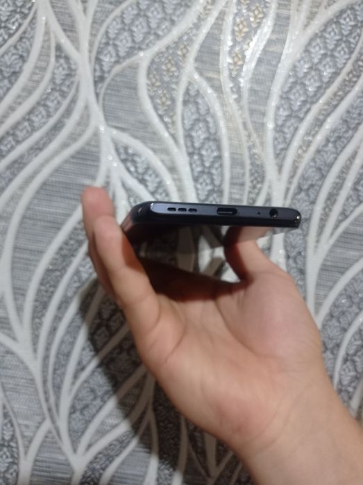REDMI NOTE 10 S holati yaxshi