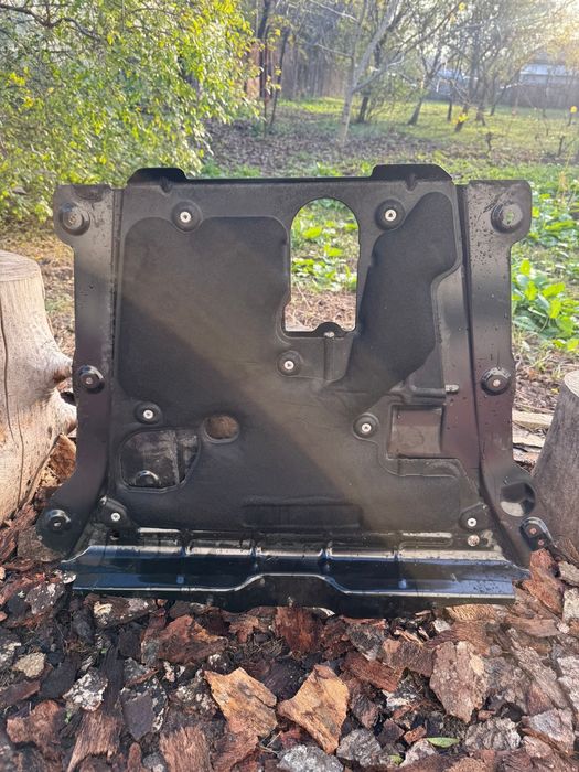 Scut motor Dacia Duster 4x4 2022