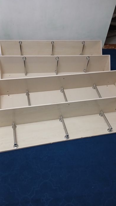 Kiyim osish uchun yasalgan