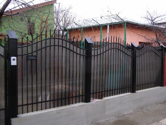 Gard din sipca metalica, fier forjat, tablă, BCA, plasă, jaluzele
