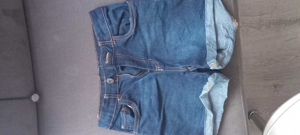 Дрехи за момиче различен размер